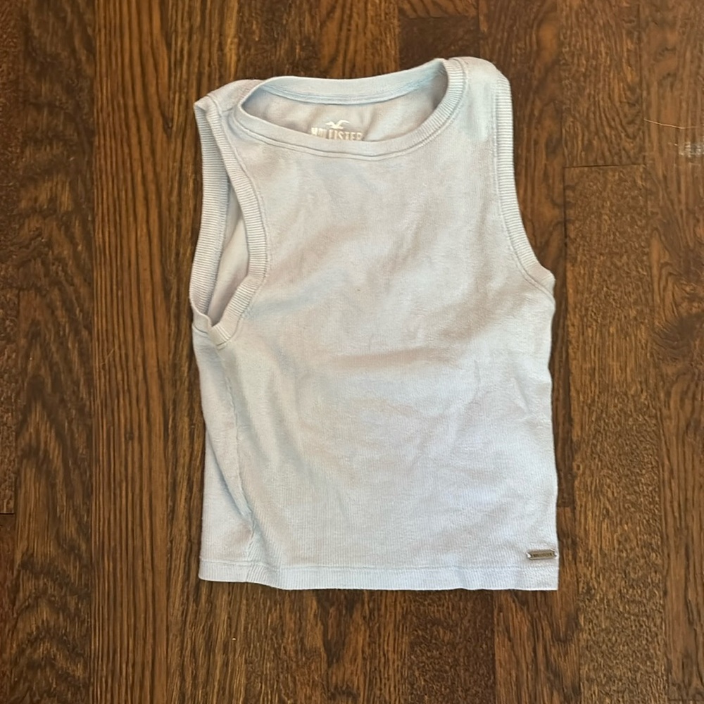 Holister white tank